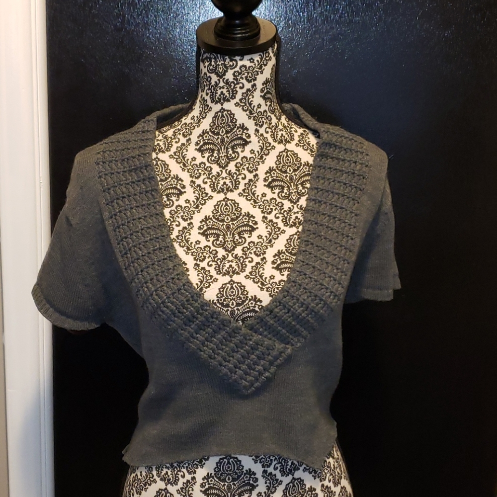 Gray sweater crop top - 324